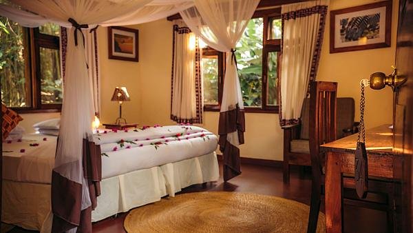 Bedroom at Moivaro Lodge — accommodation with Tartaruga Safaris