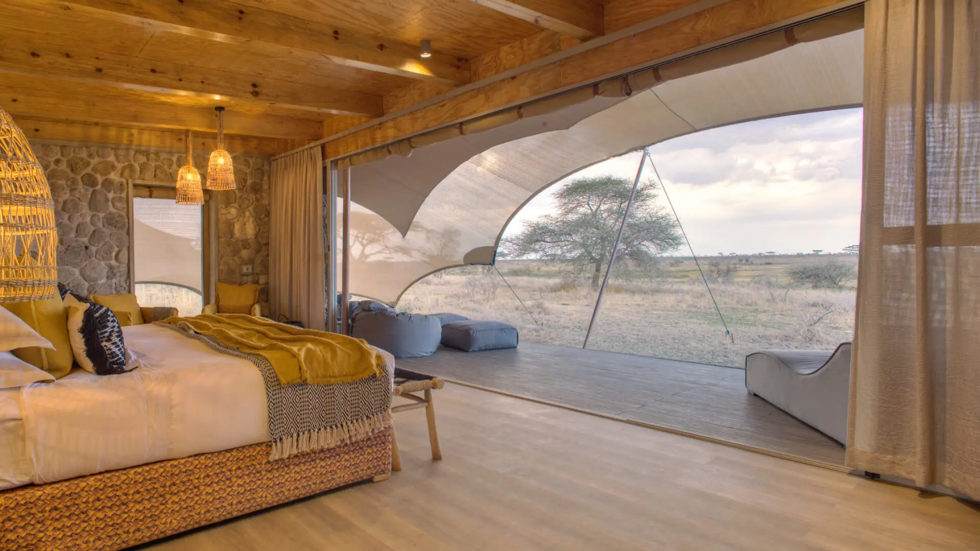 Guest tent interior at Namiri Plains in eastern Serengeti — Tartaruga Safaris