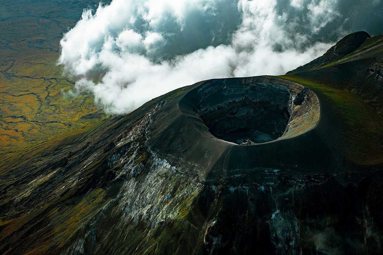 Ol Doinyo Lengai volcano from above — Tartaruga Safaris