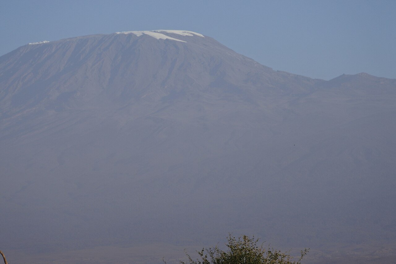 Kilimanjaro mountain landscape — Lemosho Route